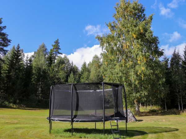 Trampoline Removal in Midlothian