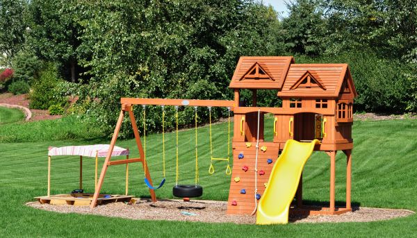 Playset Removal in Midlothian